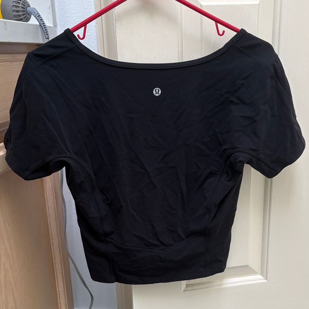 lululemon athletica Classic Black Short Sleeve Top